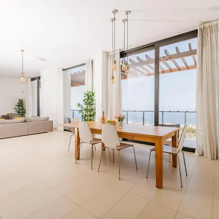 Villa Sunset White - Ocean View, Jakuzzi, Heated Pool, Air-conditioning, Grill *