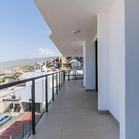 Sunset White - Ocean View, Jakuzzi, Heated Pool, Air-conditioning, Grill Villa Playa de las Americas (Tenerife)
