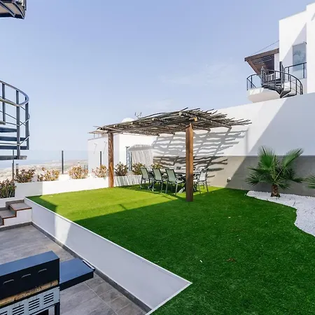 Villa Sunset White - Ocean View, Jakuzzi, Heated Pool, Air-conditioning, Grill Playa de las Americas (Tenerife)