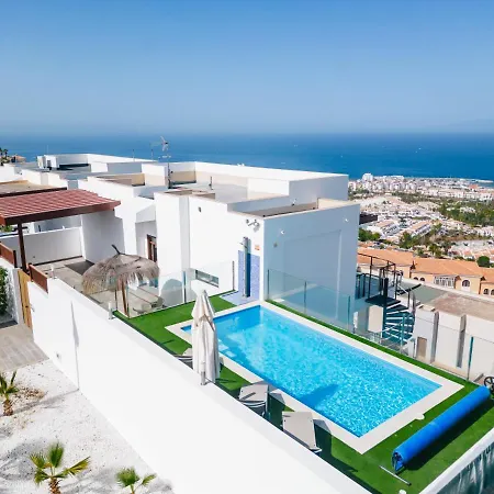 Sunset White - Ocean View, Jakuzzi, Heated Pool, Air-conditioning, Grill * Playa de las Americas (Tenerife)