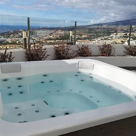 Sunset White - Ocean View, Jakuzzi, Heated Pool, Air-conditioning, Grill Playa de las Americas (Tenerife)